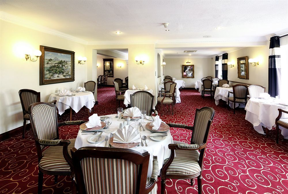 Foxfields Country Hotel 3*